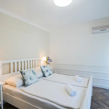 In - Balaton 19735 *