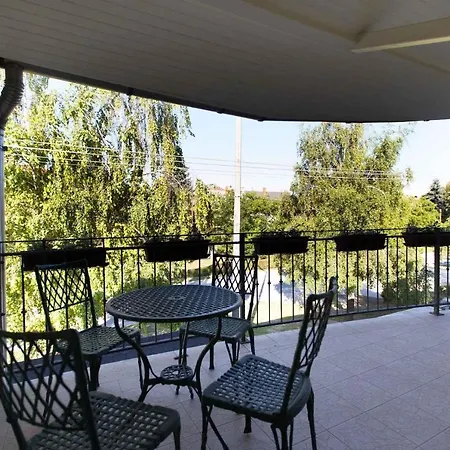 In - Balaton 19735 Apartament *