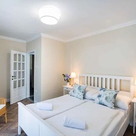 Apartament In - Balaton 19735 *